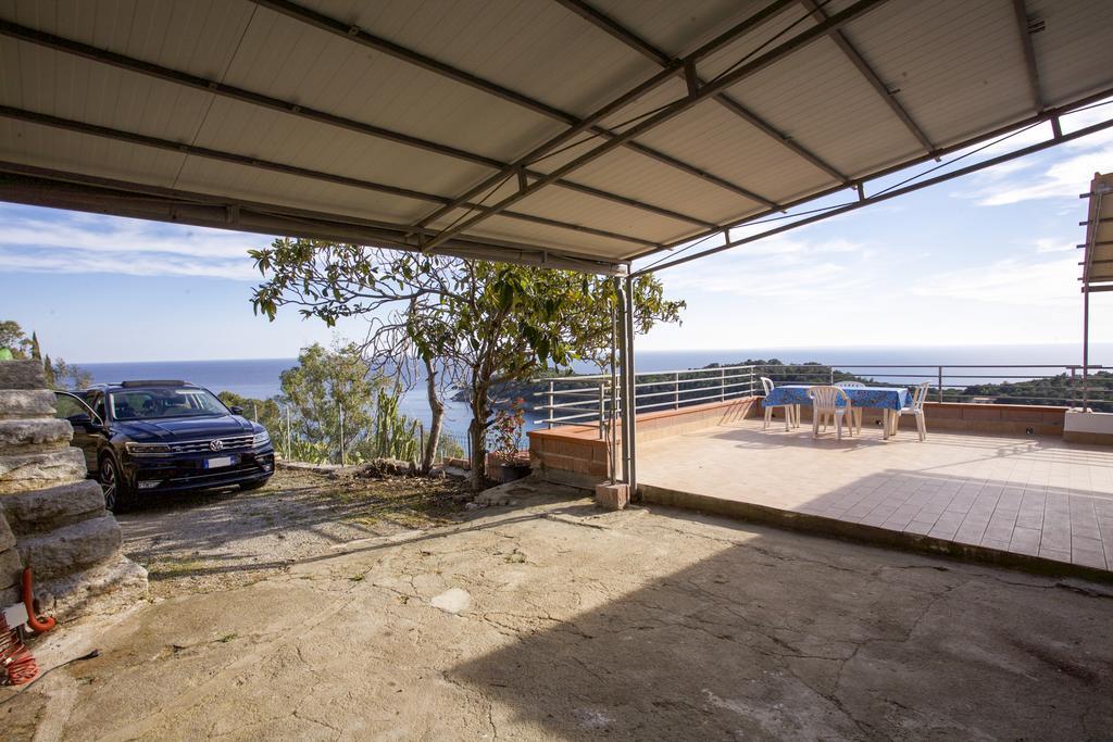 Villa La Terrazza Sul Mare - Goelba Fetovaia Buitenkant foto